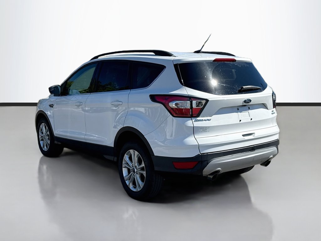 Used 2018 Ford Escape SE FWD image 5