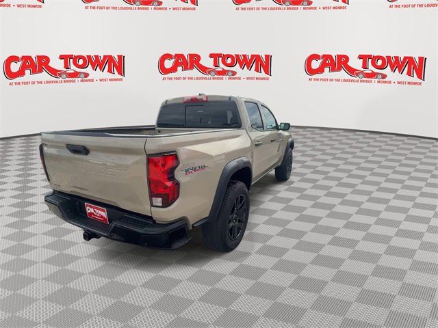 Used 2024 Chevrolet Colorado Trail Boss w/ Technology Package image 8