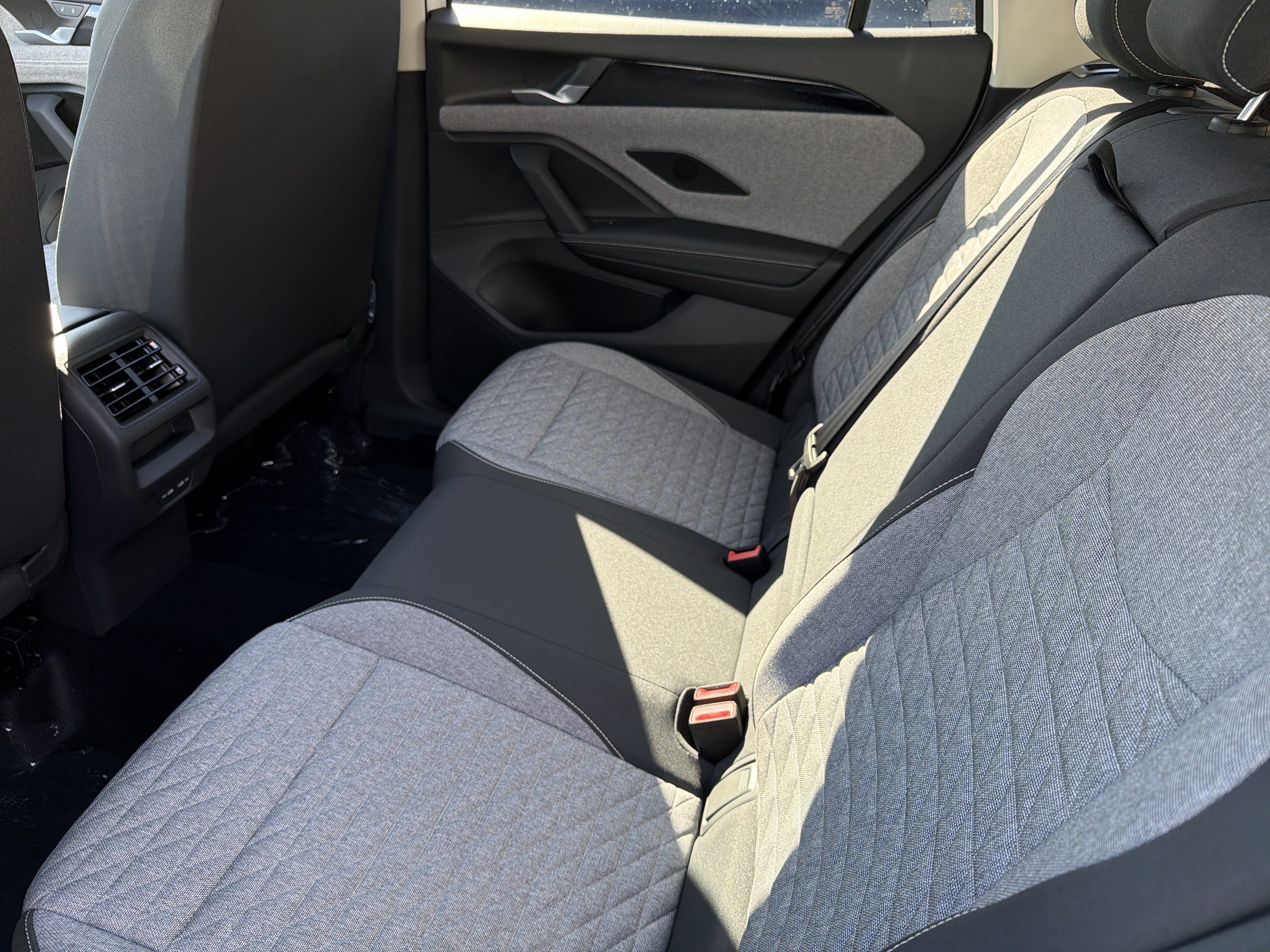 New 2026 Volkswagen Tiguan S AWD/4WD image 19