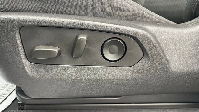 Used 2024 Chevrolet Silverado 3500 LT w/ Convenience Package image 14