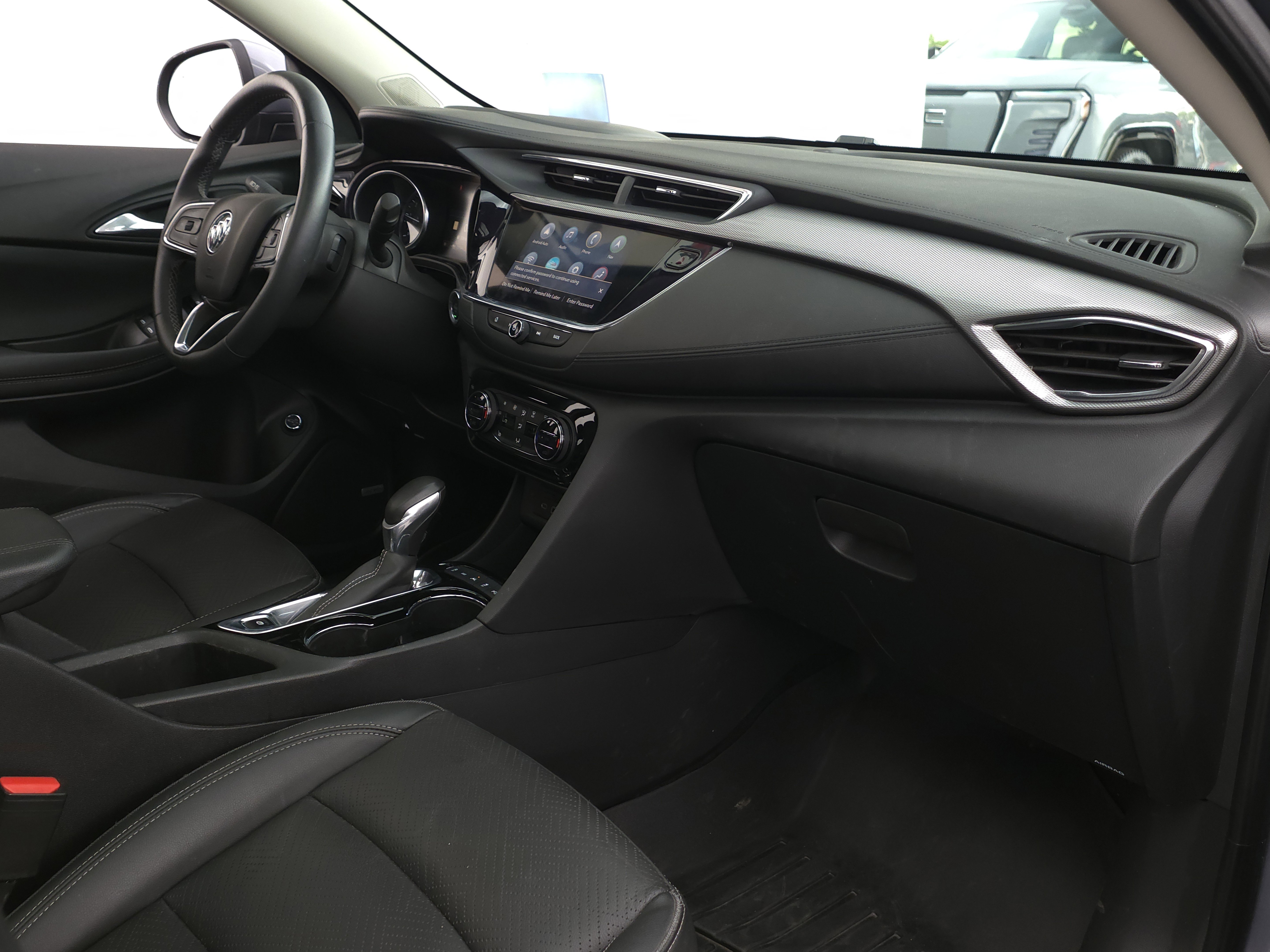 Used 2022 Buick Encore GX Essence w/ Advanced Technology Package image 28