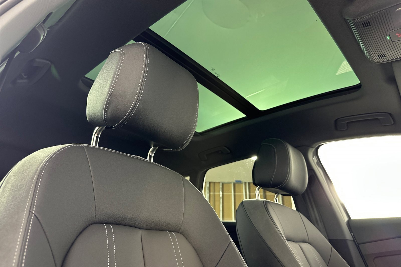 Used 2024 Audi Q4 e-tron Premium Plus w/ Premium Plus image 16