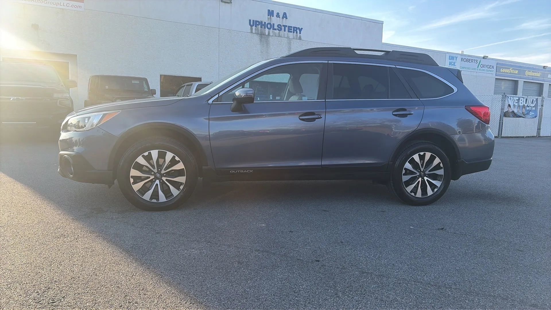 Used 2015 Subaru Outback 2.5i Limited image 3