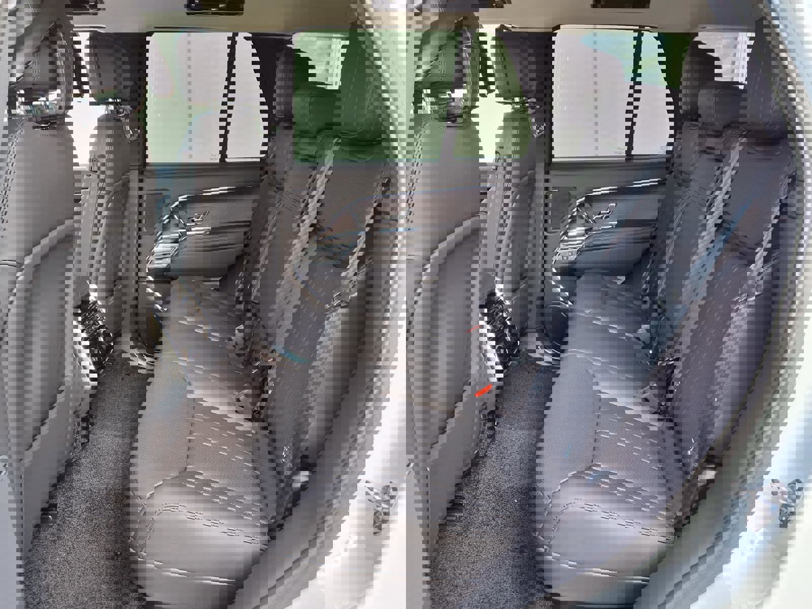 New 2026 Land Rover Range Rover SE image 8