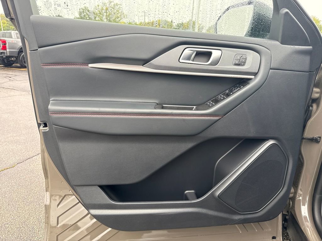 New 2026 Ford Explorer ST image 19