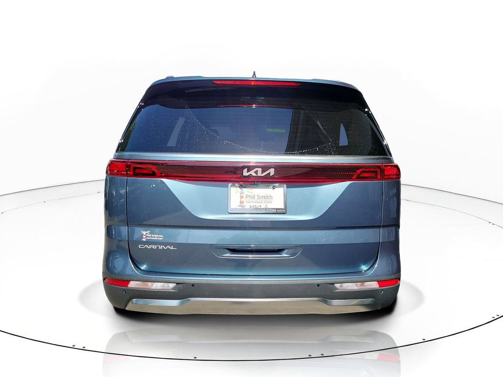 Certified 2023 Kia Carnival SX FWD image 4