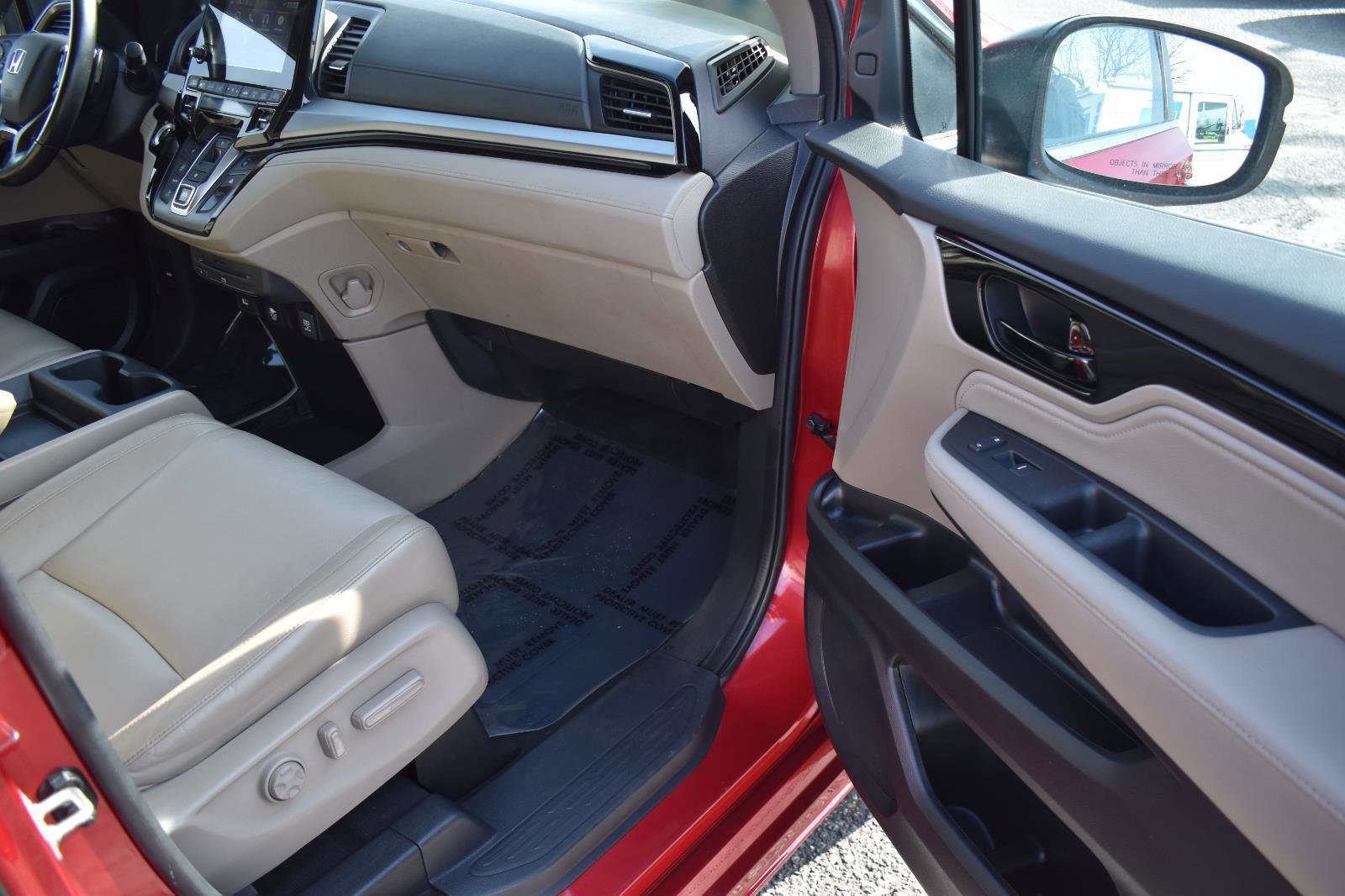 Used 2023 Honda Odyssey Touring image 16