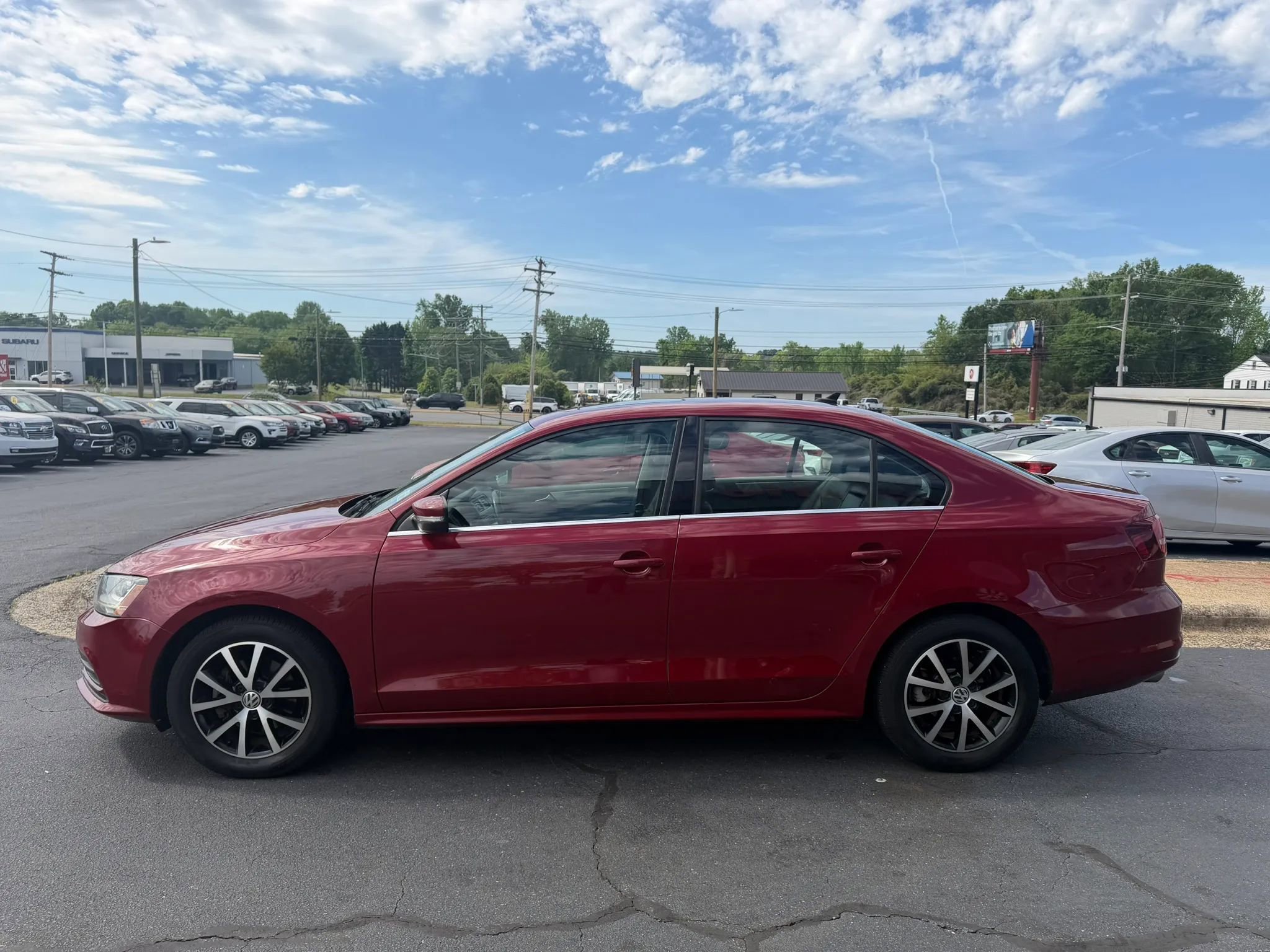 Used 2017 Volkswagen Jetta SE FWD image 4