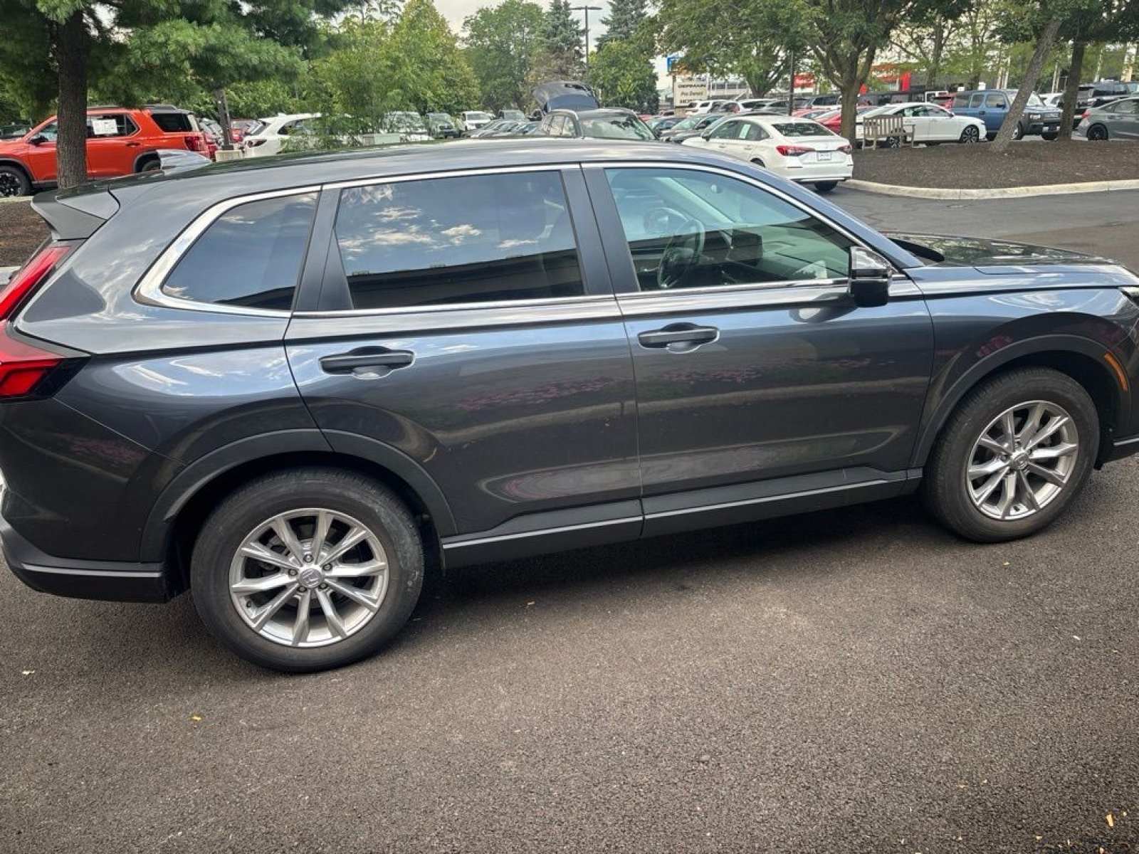 Used 2024 Honda CR-V EX-L image 6