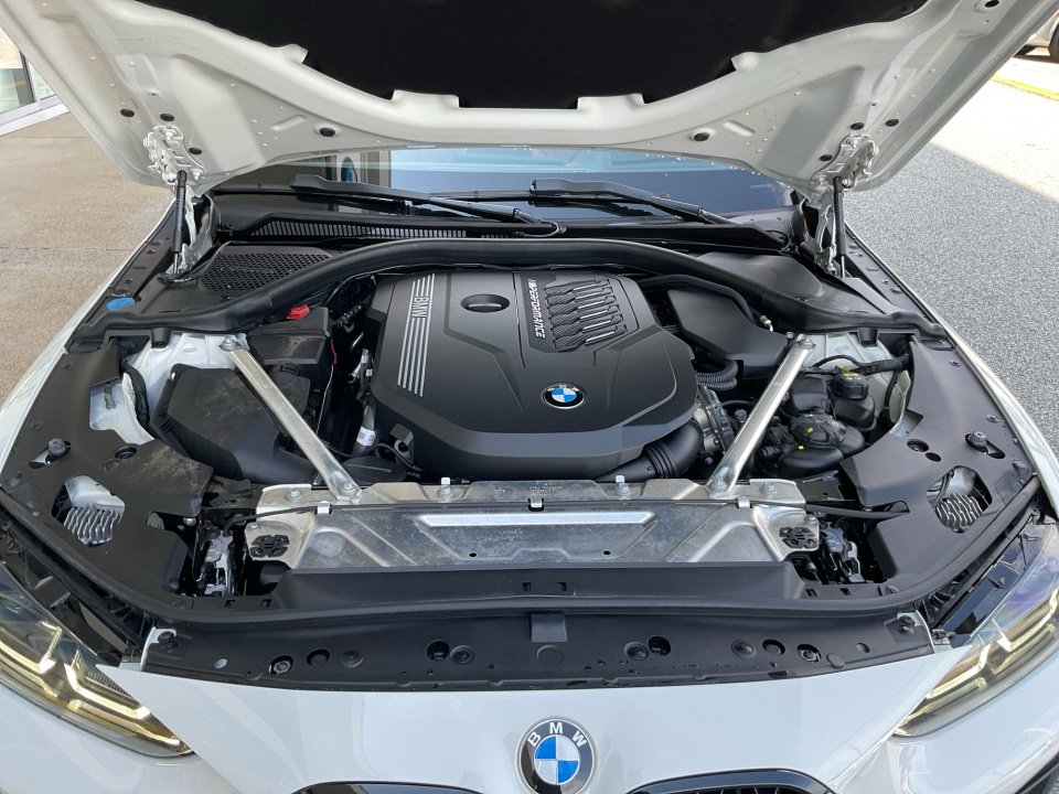 Used 2022 BMW M440i Convertible w/ Premium Package RWD image 16