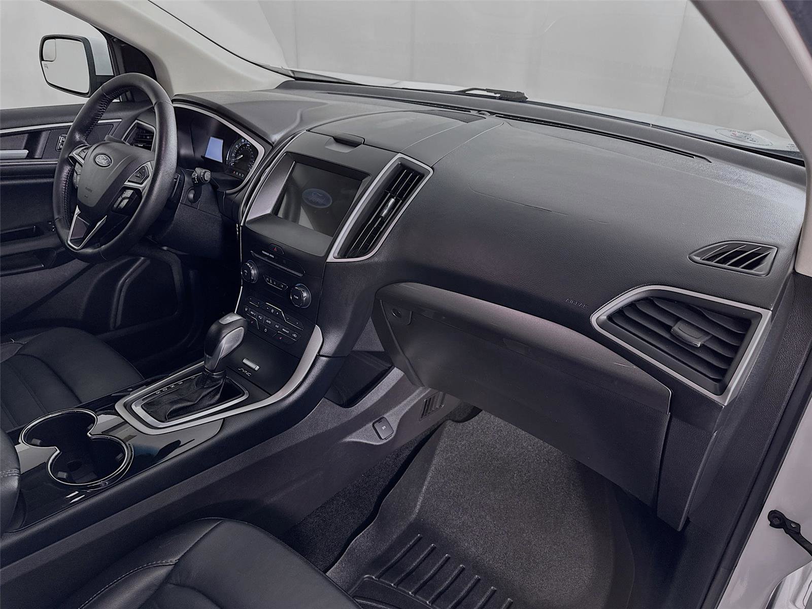 Used 2017 Ford Edge SEL w/ Equipment Group 201A image 27