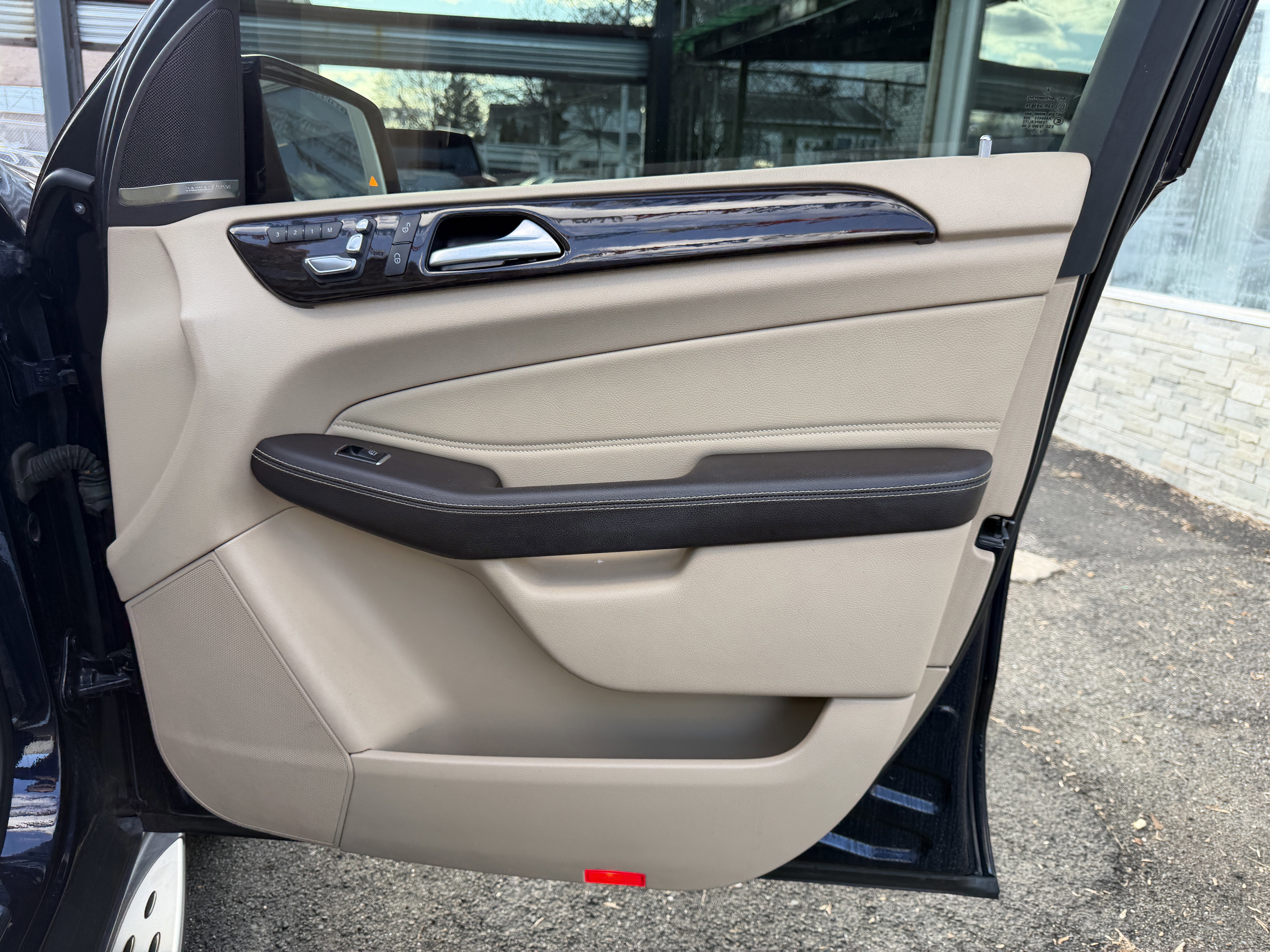 Used 2018 Mercedes-Benz GLS 450 4MATIC w/ Premium Package image 49