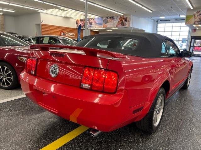 Used 2005 Ford Mustang Premium RWD image 6