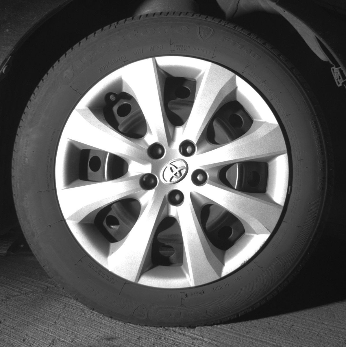Used 2025 Toyota Corolla LE FWD image 13