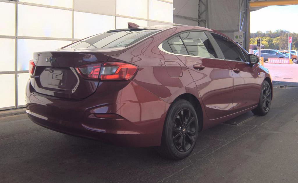 Used 2019 Chevrolet Cruze LT FWD image 8