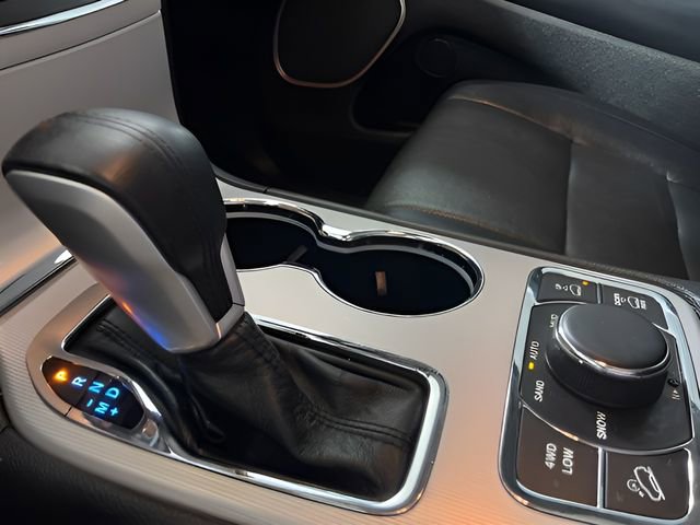 Used 2018 Jeep Grand Cherokee Summit AWD/4WD image 30