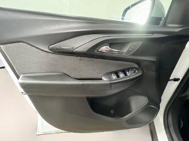 Used 2022 Chevrolet TrailBlazer LT w/ Convenience Package AWD/4WD image 30