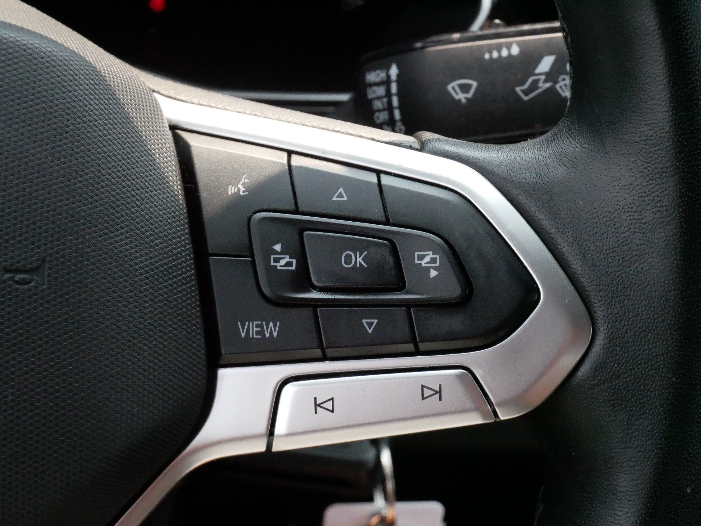 Certified 2024 Volkswagen Jetta Sport FWD image 25