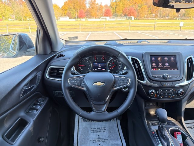 Used 2024 Chevrolet Equinox LT AWD/4WD image 2