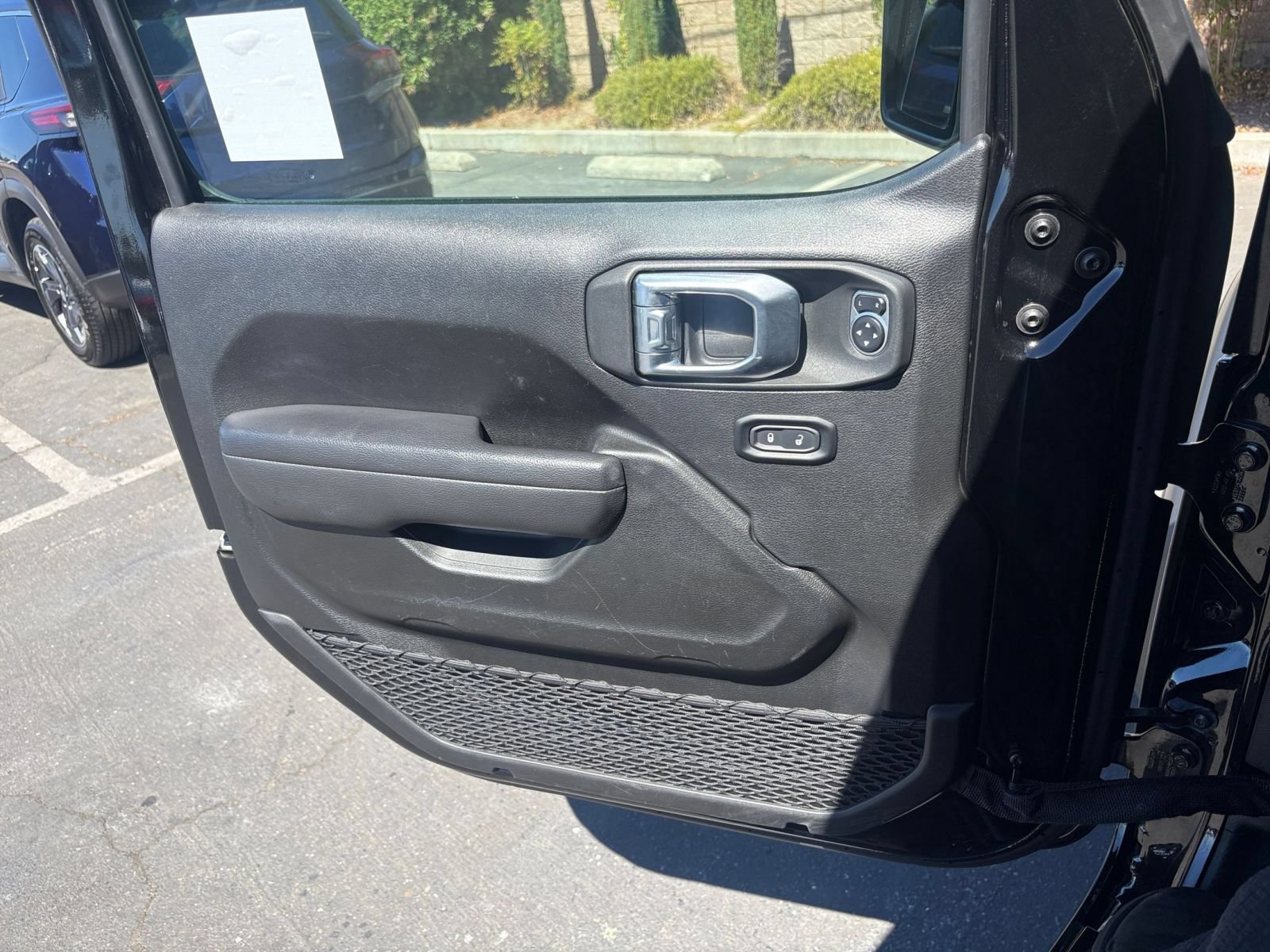 Used 2025 Jeep Wrangler Unlimited Sport AWD/4WD image 15