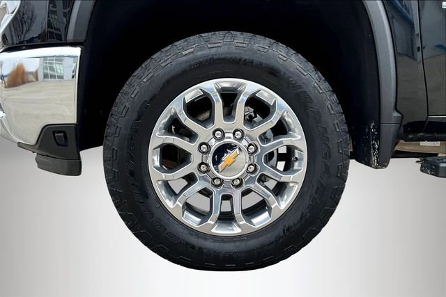 Used 2024 Chevrolet Silverado 2500 LTZ w/ LTZ Premium Package AWD/4WD image 34