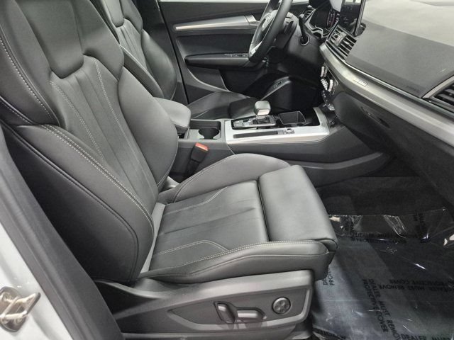 Certified 2025 Audi Q5 2.0T Premium w/ Convenience Plus Package AWD/4WD image 20