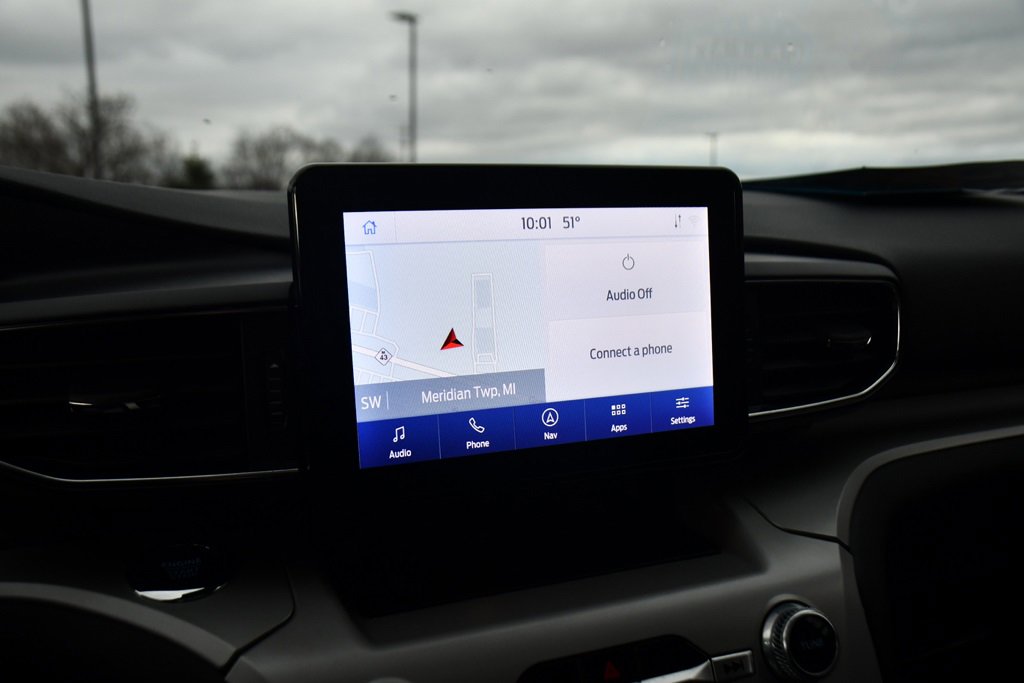 Used 2023 Ford Explorer XLT w/ Equipment Group 202A image 28