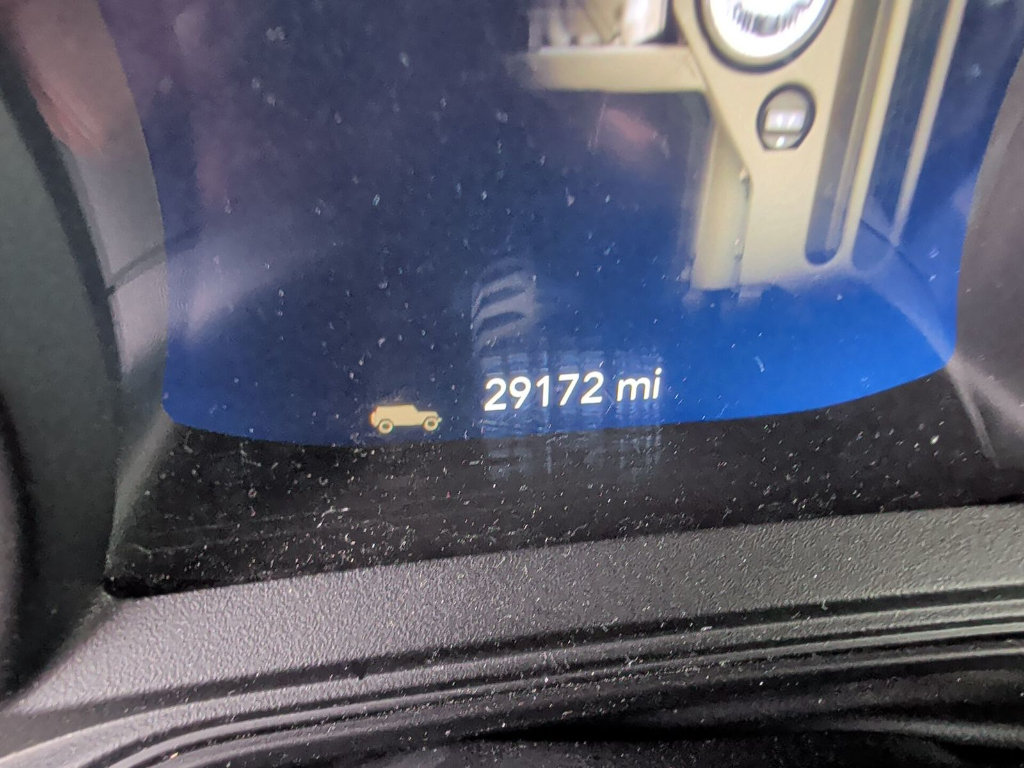 Used 2025 Jeep Wrangler Unlimited Rubicon AWD/4WD image 8