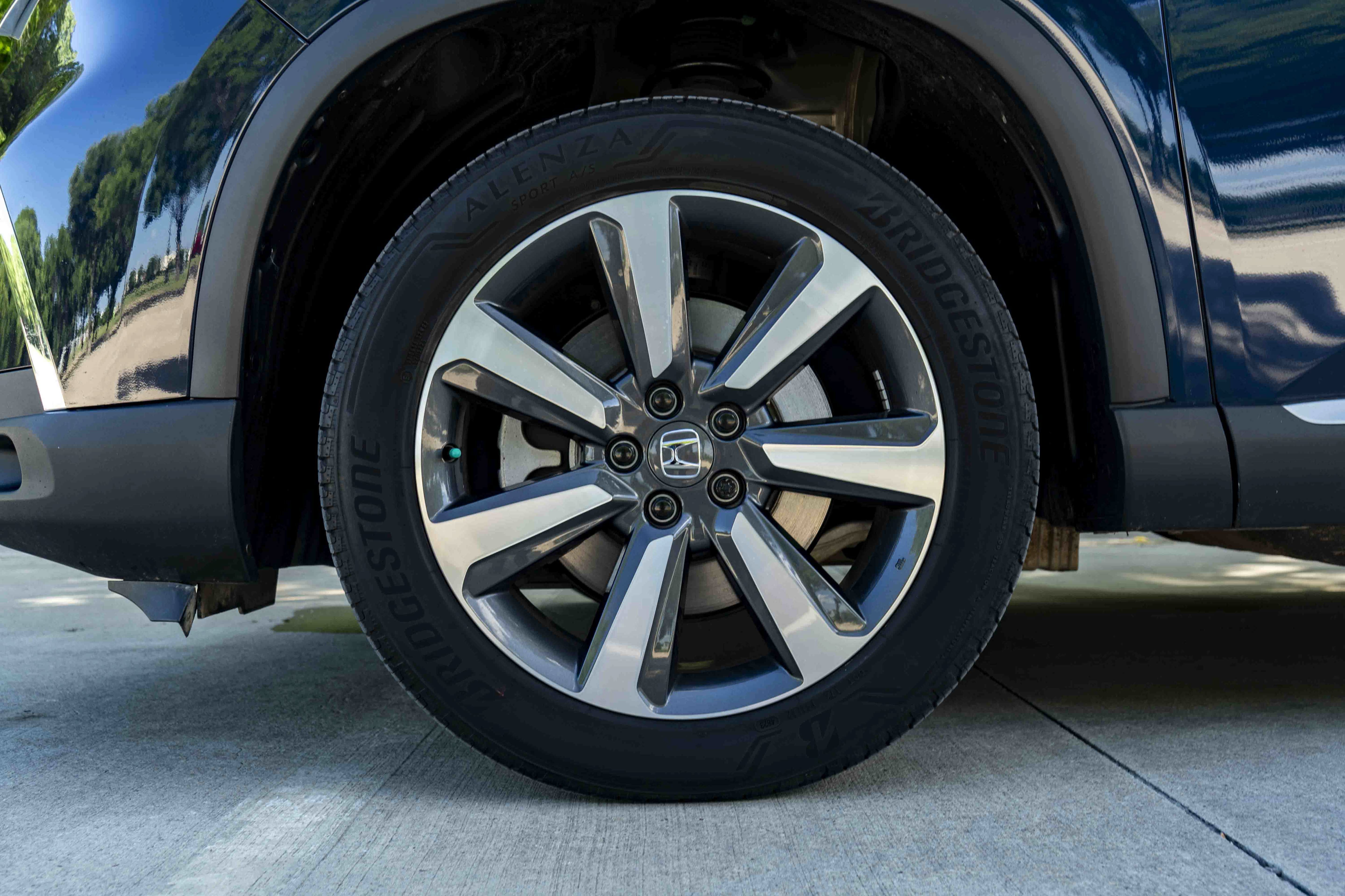 Certified 2024 Honda Pilot Touring image 14