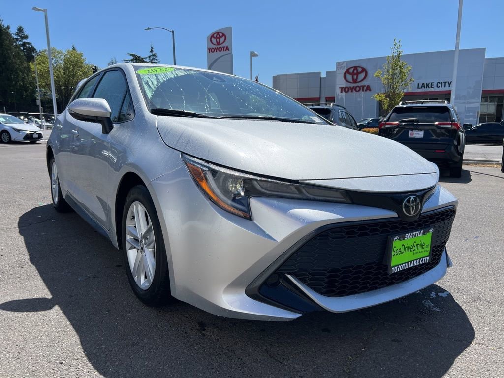 Certified 2022 Toyota Corolla SE FWD image 1