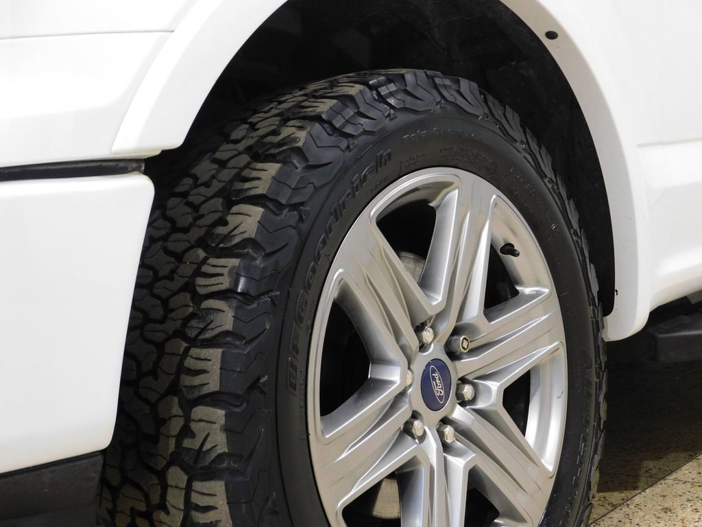 Used 2019 Ford F150 XLT w/ Equipment Group 302A Luxury AWD/4WD image 27