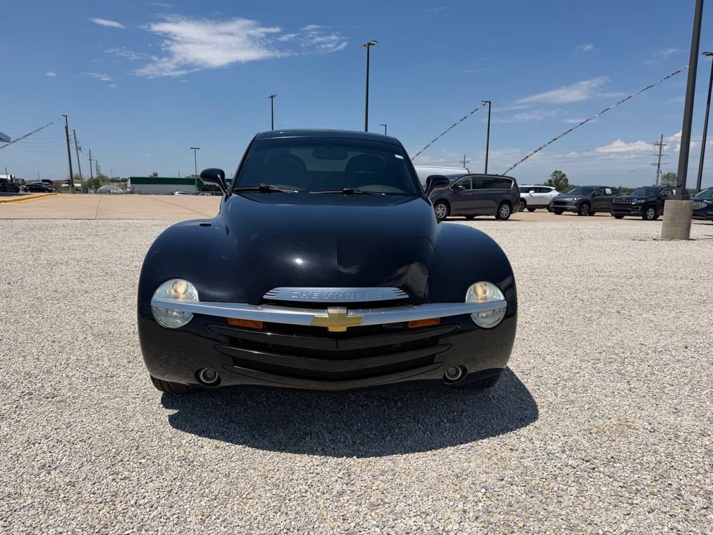 Used 2003 Chevrolet SSR w/ Preferred Equipment Group RWD image 8