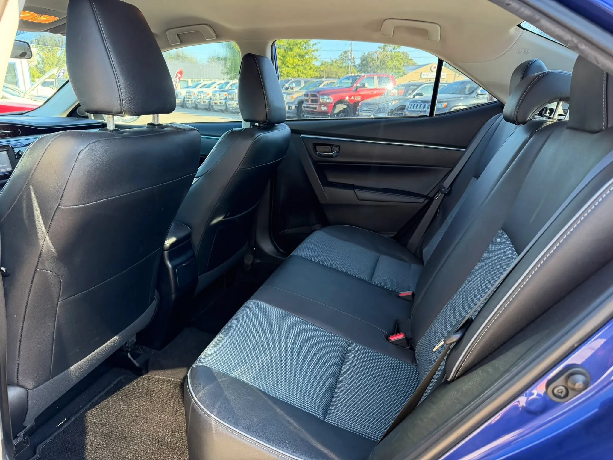 Used 2014 Toyota Corolla S FWD image 15