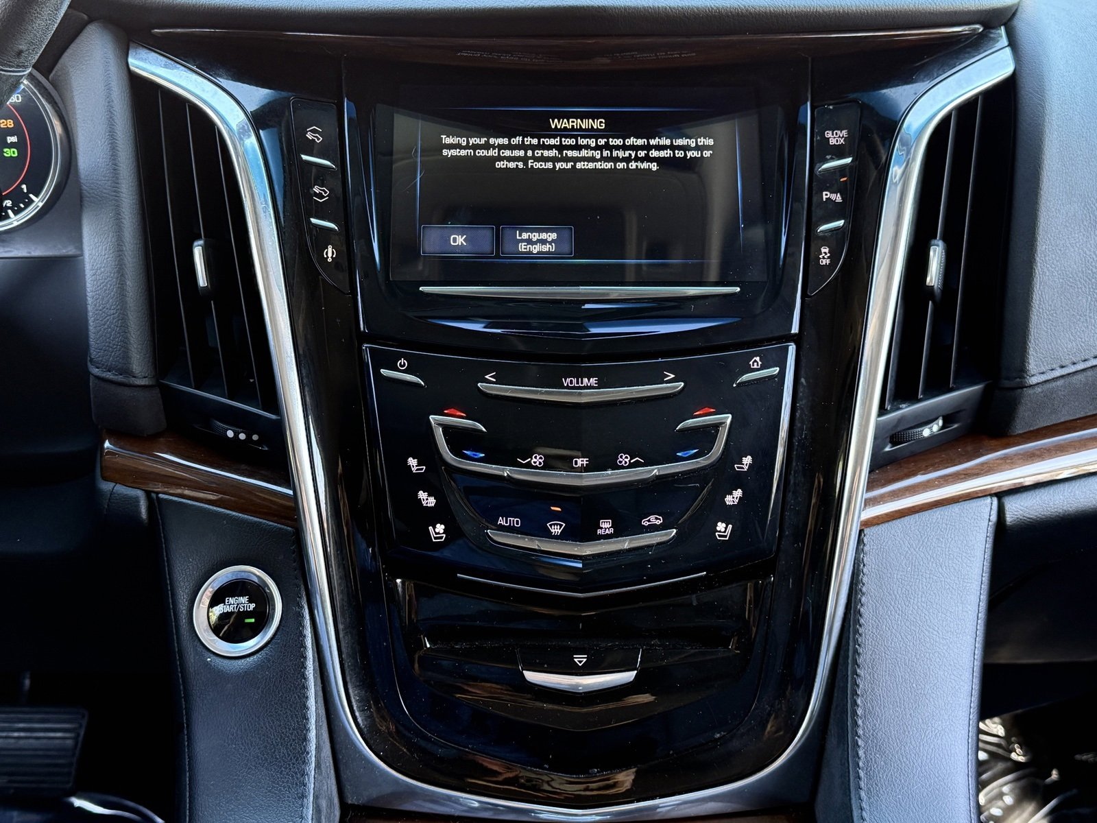 Used 2016 Cadillac Escalade 2WD image 29