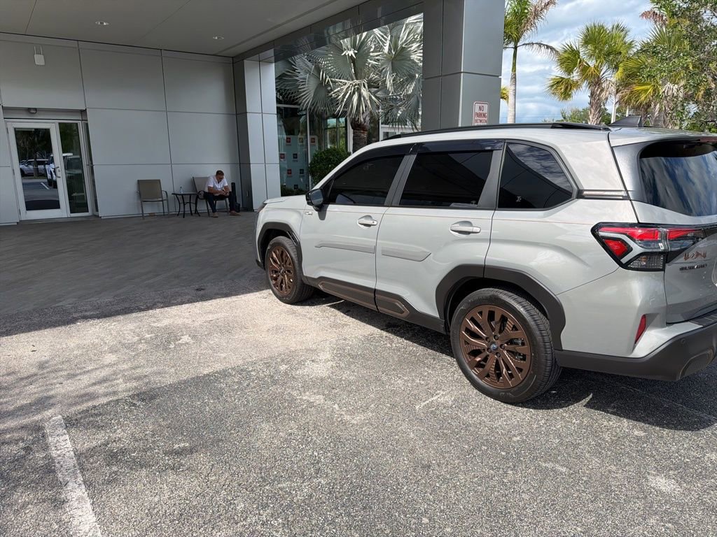 Used 2025 Subaru Forester Sport AWD/4WD image 4