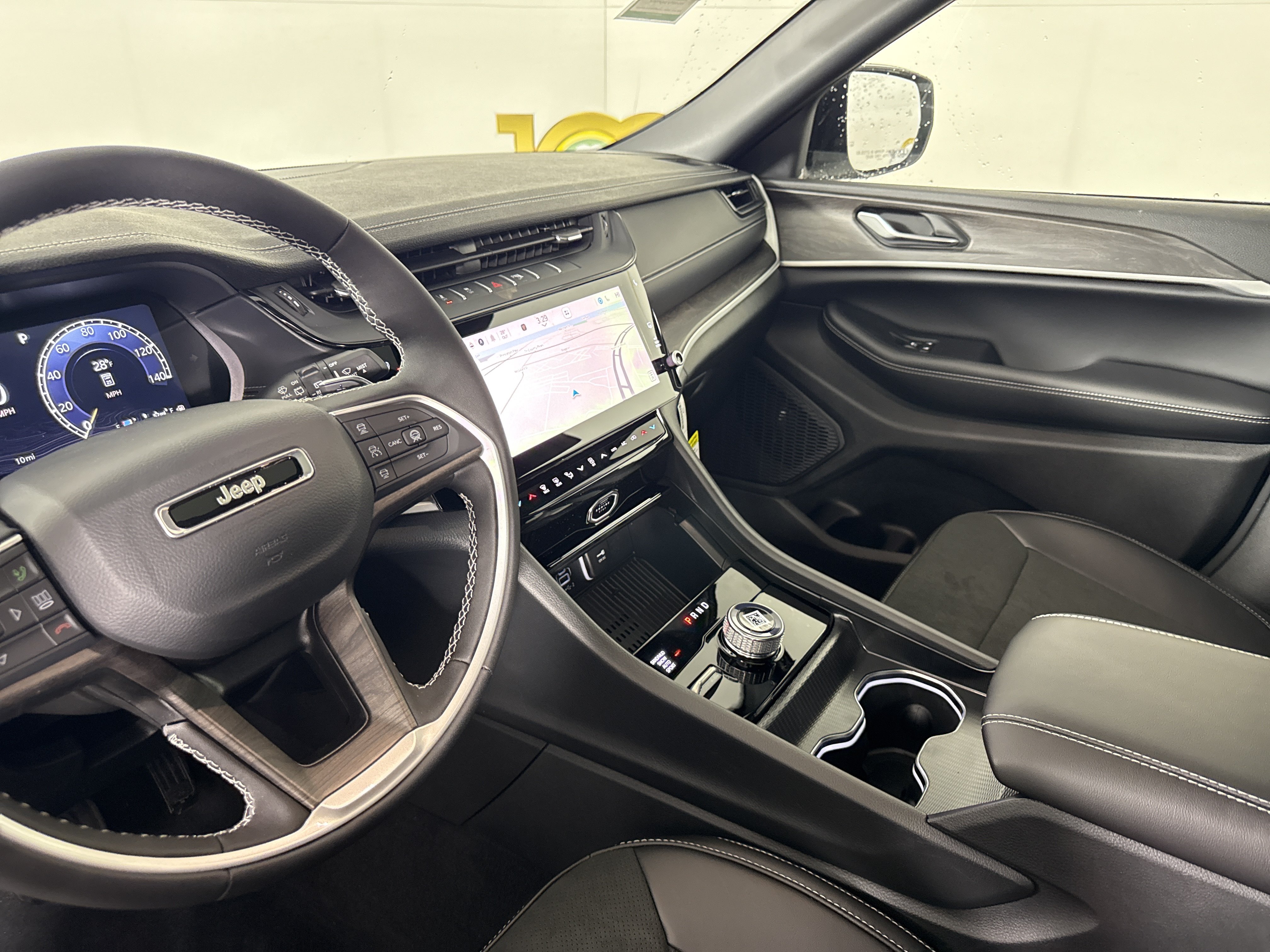 New 2026 Jeep Grand Cherokee Altitude AWD/4WD image 27