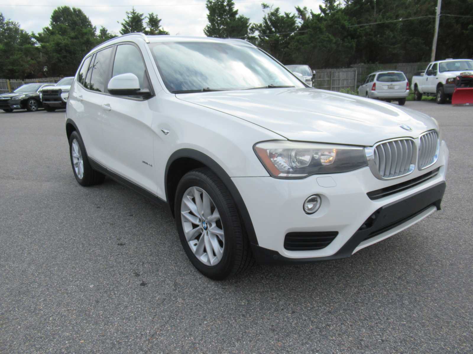 Used 2016 BMW X3 xDrive28i AWD/4WD image 3