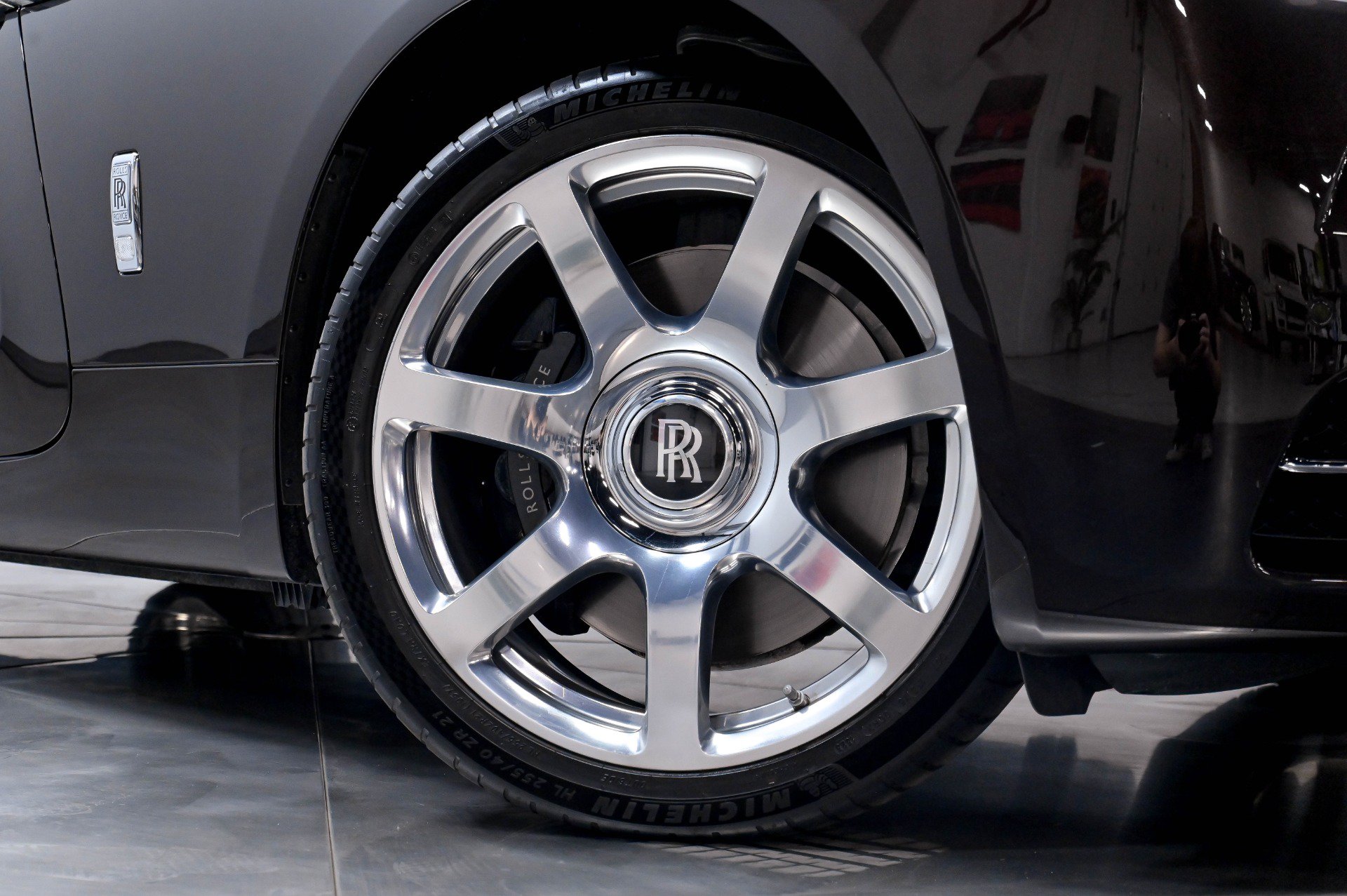 Used 2014 Rolls-Royce Wraith RWD image 55