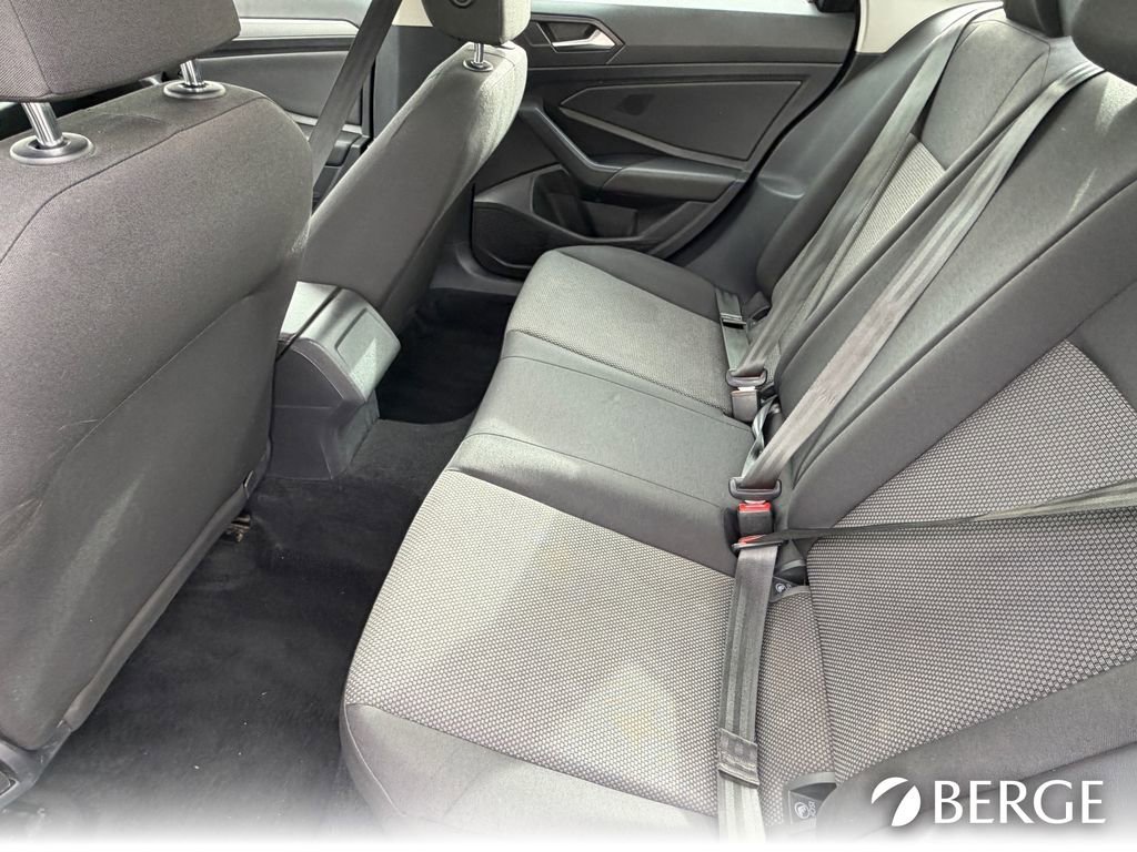 Used 2021 Volkswagen Jetta SE image 15