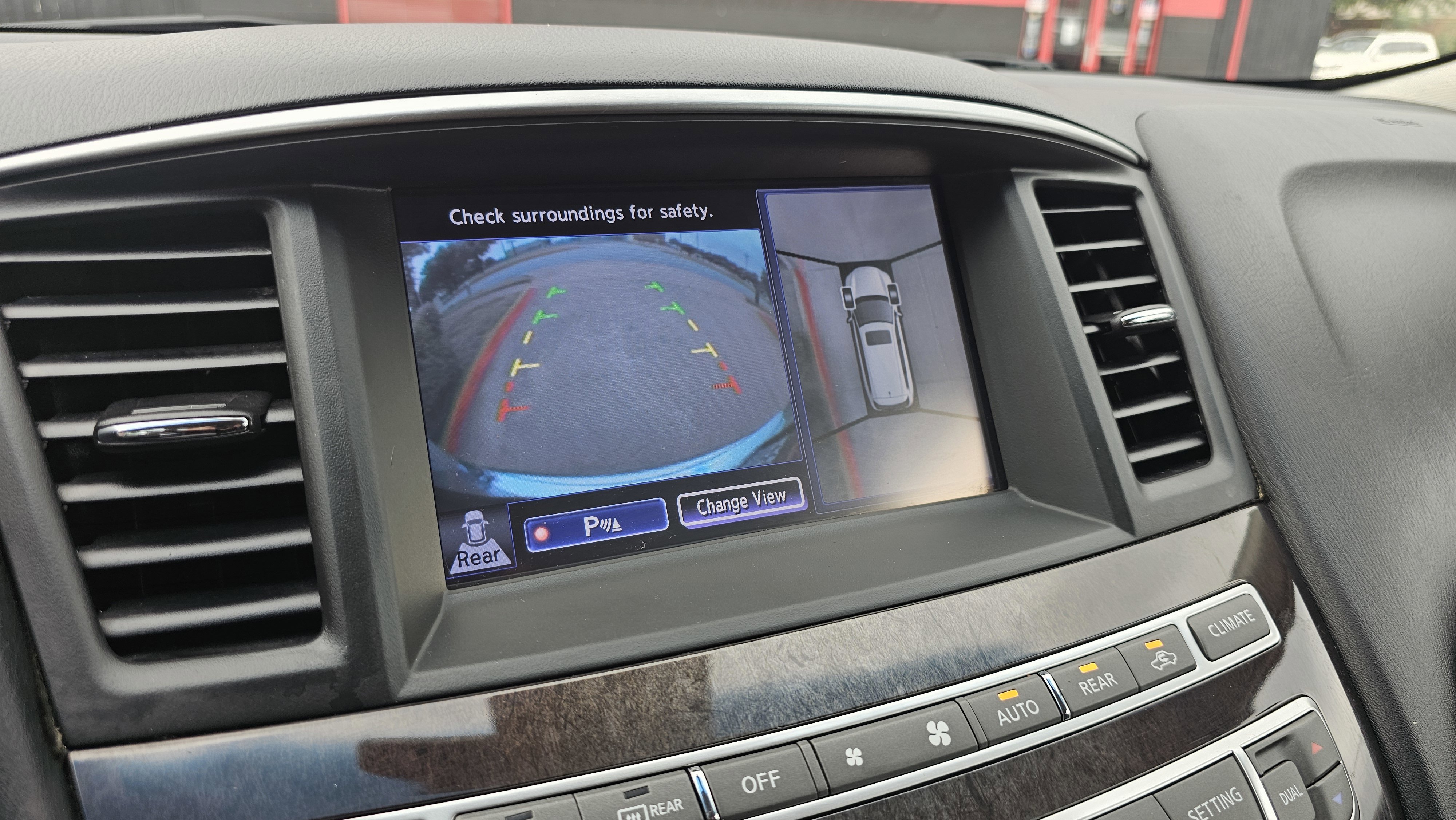 Used 2014 INFINITI QX60 AWD w/ Premium Plus Package image 40