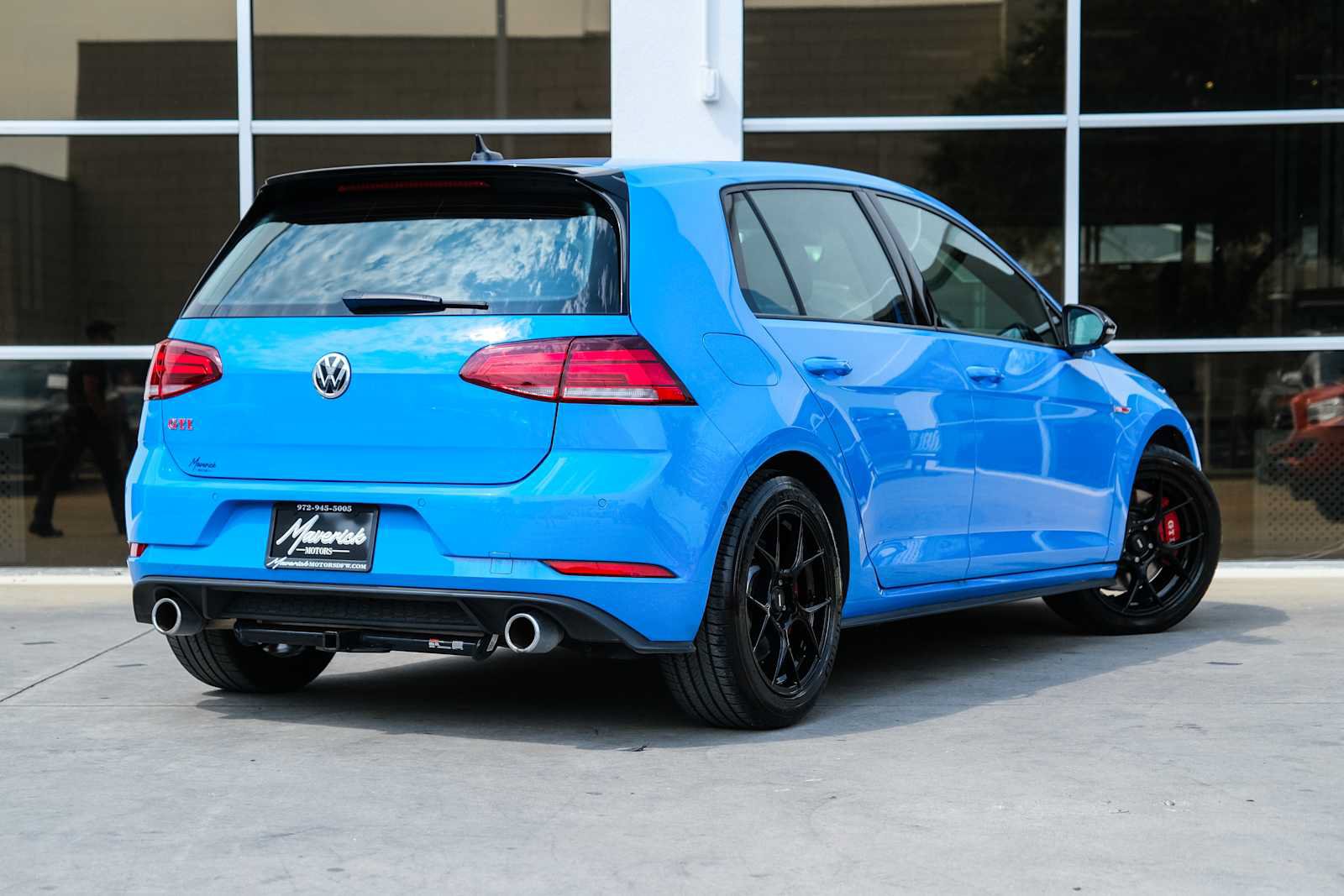 Used 2021 Volkswagen GTI Autobahn FWD image 11