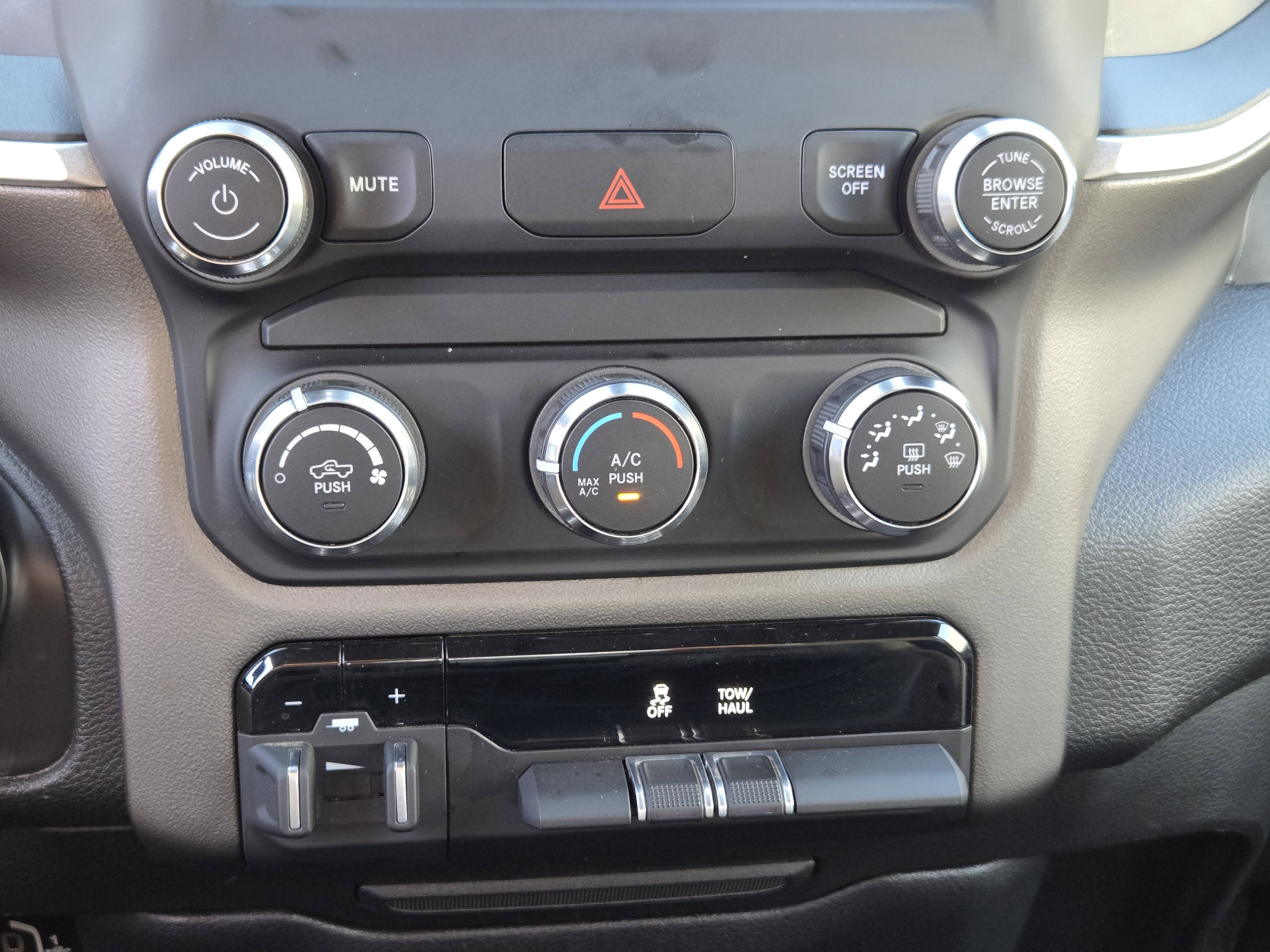 Used 2022 RAM 2500 Big Horn image 22