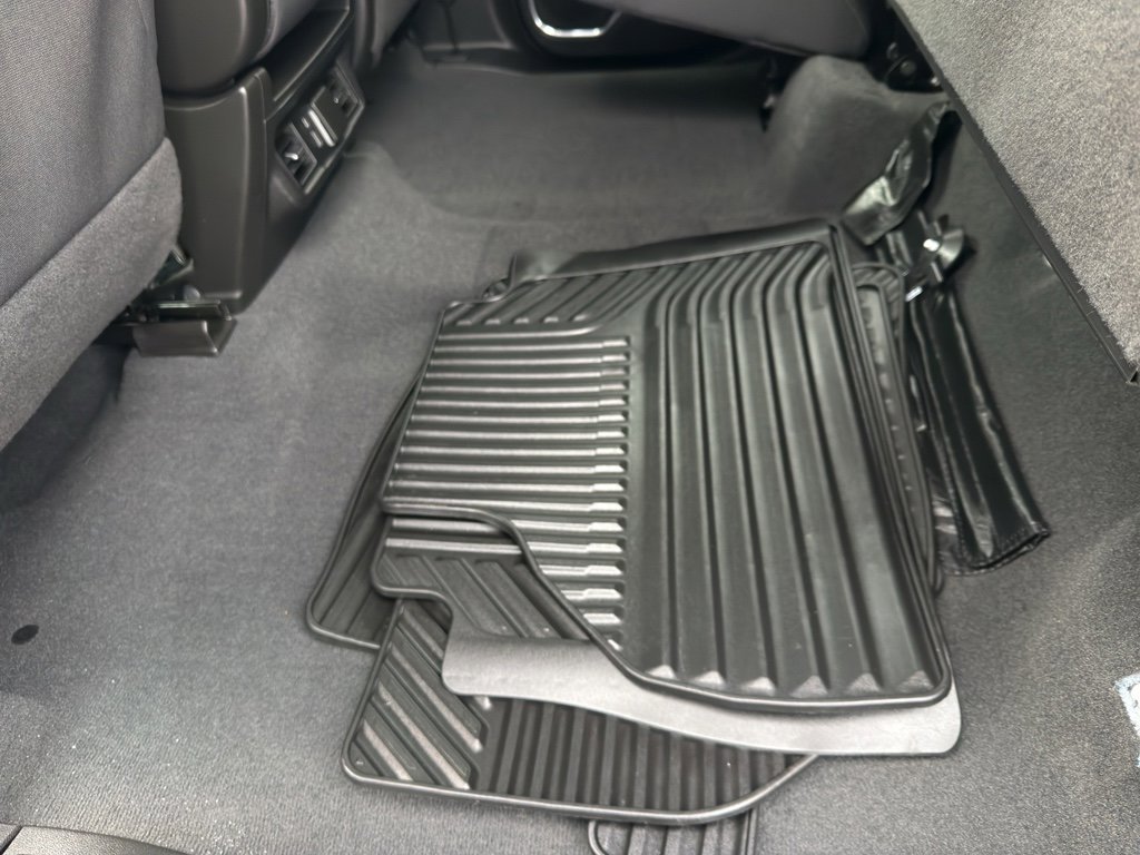 Used 2022 GMC Sierra 1500 SLE w/ X31 Off-Road Package image 36