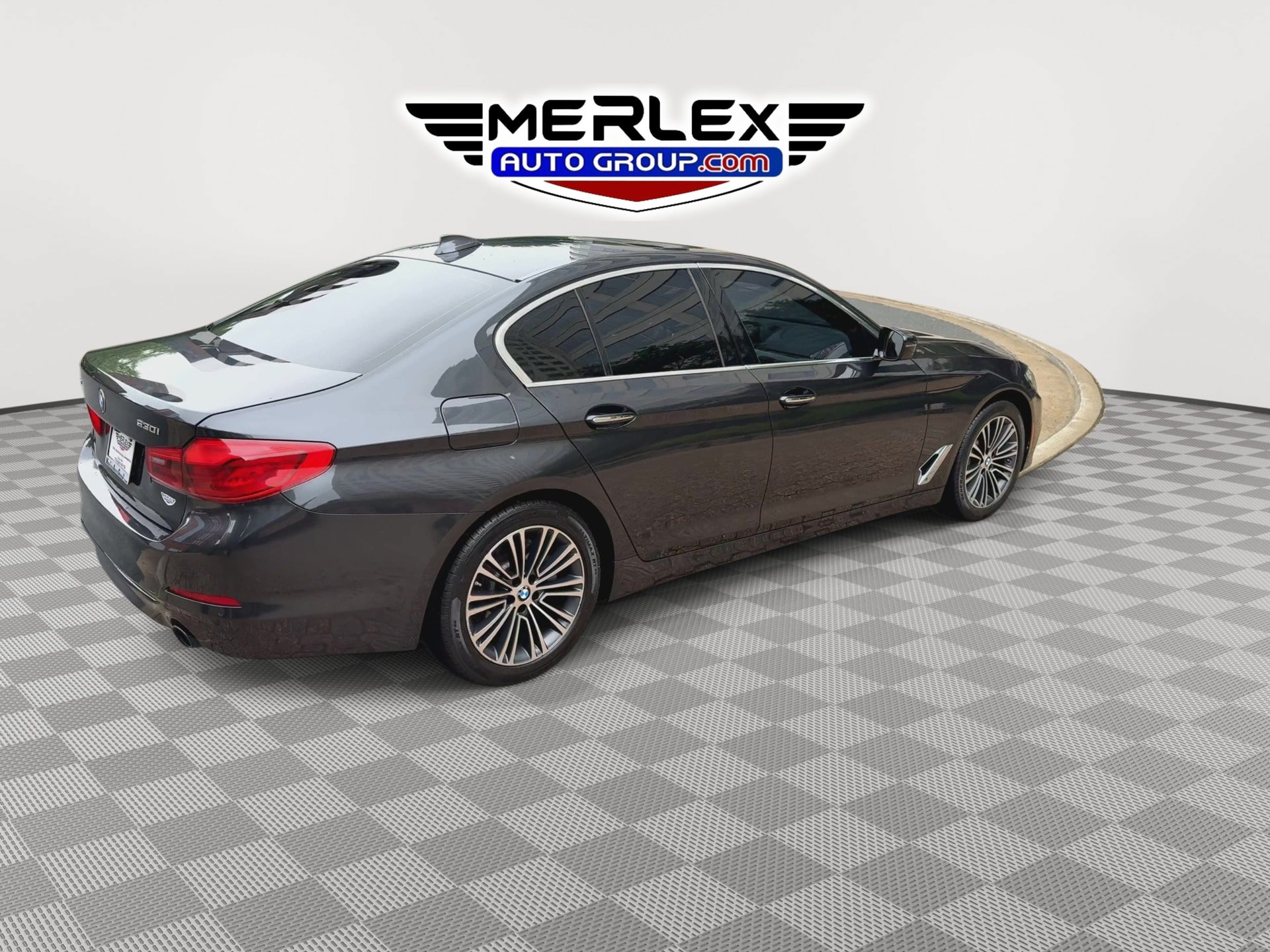 Used 2018 BMW 530i xDrive w/ Premium Package AWD/4WD image 8