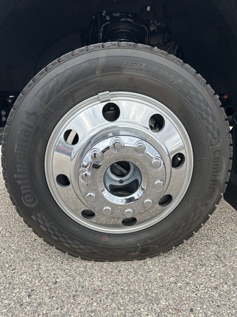 New 2026 Ford F450 XL w/ 360-Degree Camera Package image 9
