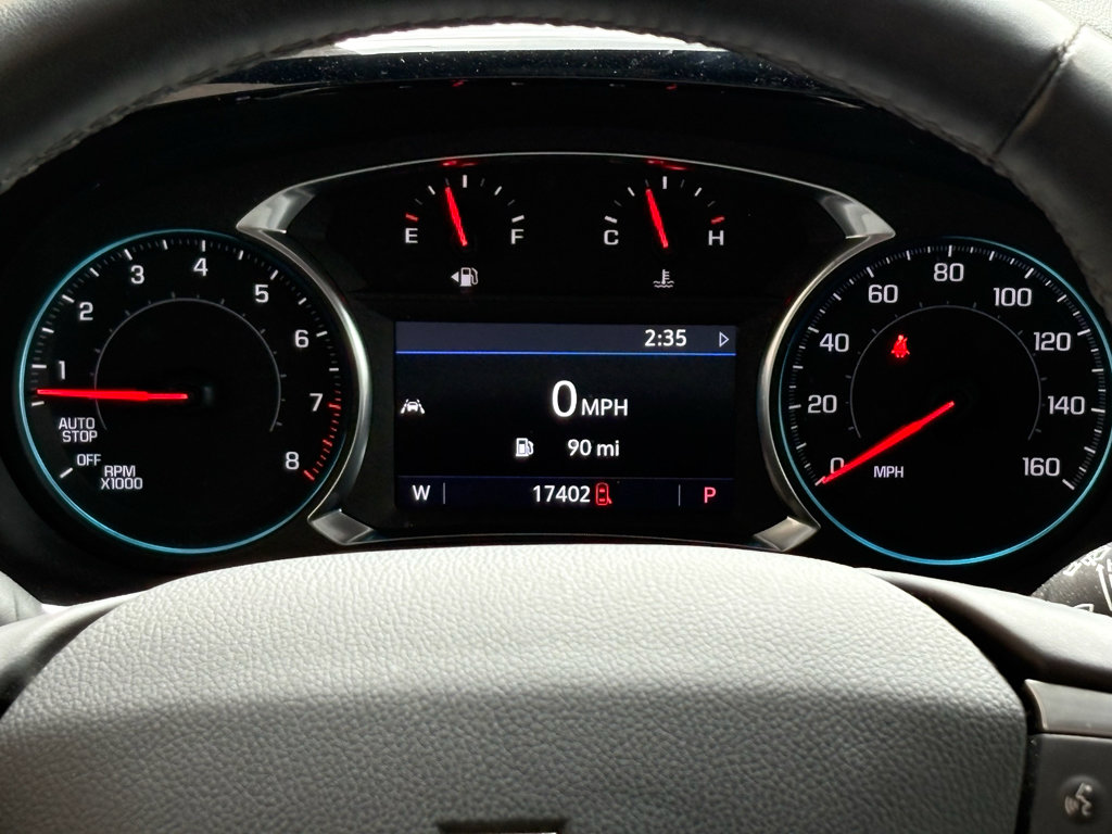 Used 2023 Chevrolet Traverse LT image 39