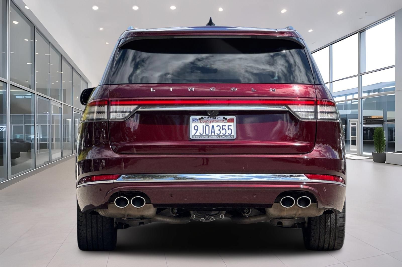 Certified 2022 Lincoln Aviator Black Label AWD/4WD image 5