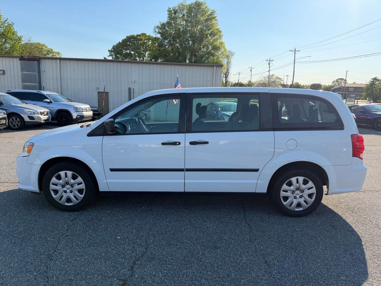 Used 2015 Dodge Grand Caravan American Value Package image 4