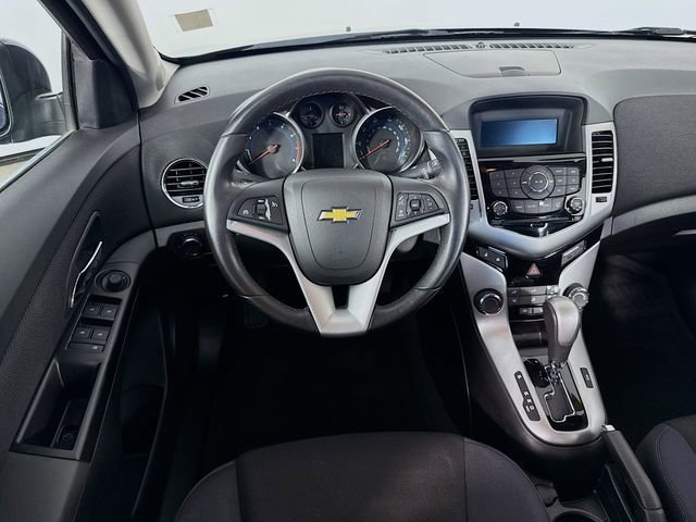 Used 2014 Chevrolet Cruze LT FWD image 20