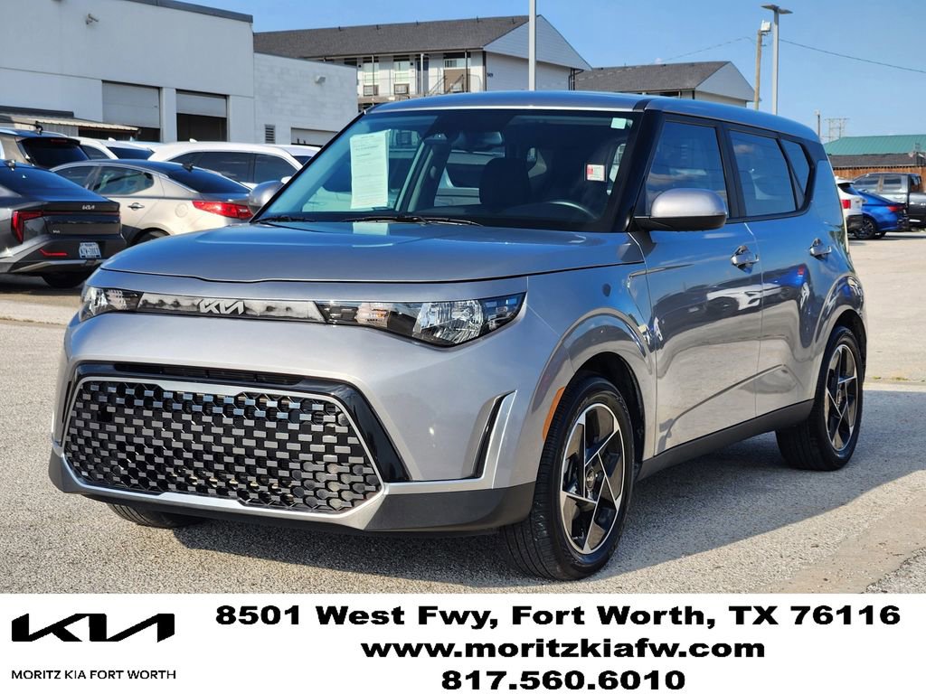 Certified 2023 Kia Soul EX FWD image 3